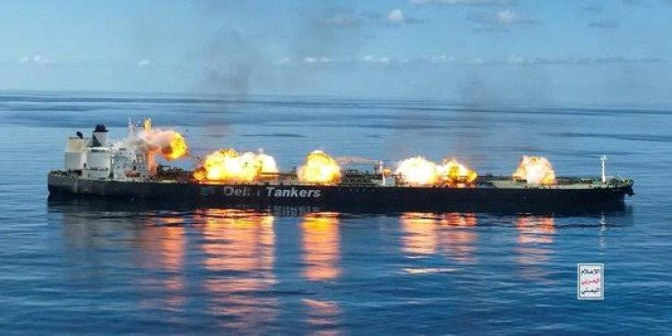 Samoa avertit d'un "déversement de carburant hautement probable" après l'incendie et le naufrage d'un navire de la marine néo-zélandaise