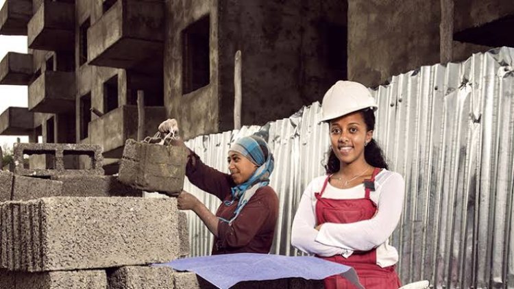 Économie : “Les femmes, plus respectueuses des obligations fiscales que les hommes”, selon la Banque mondiale