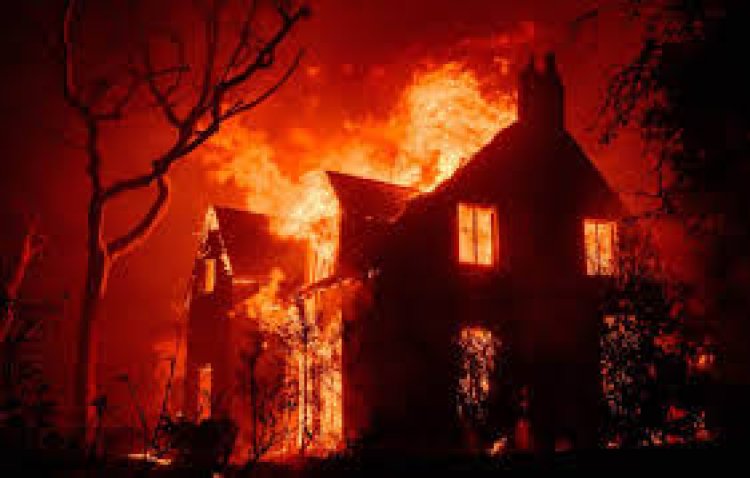 Les incendies en Californie s'intensifient sous des vents dangereux